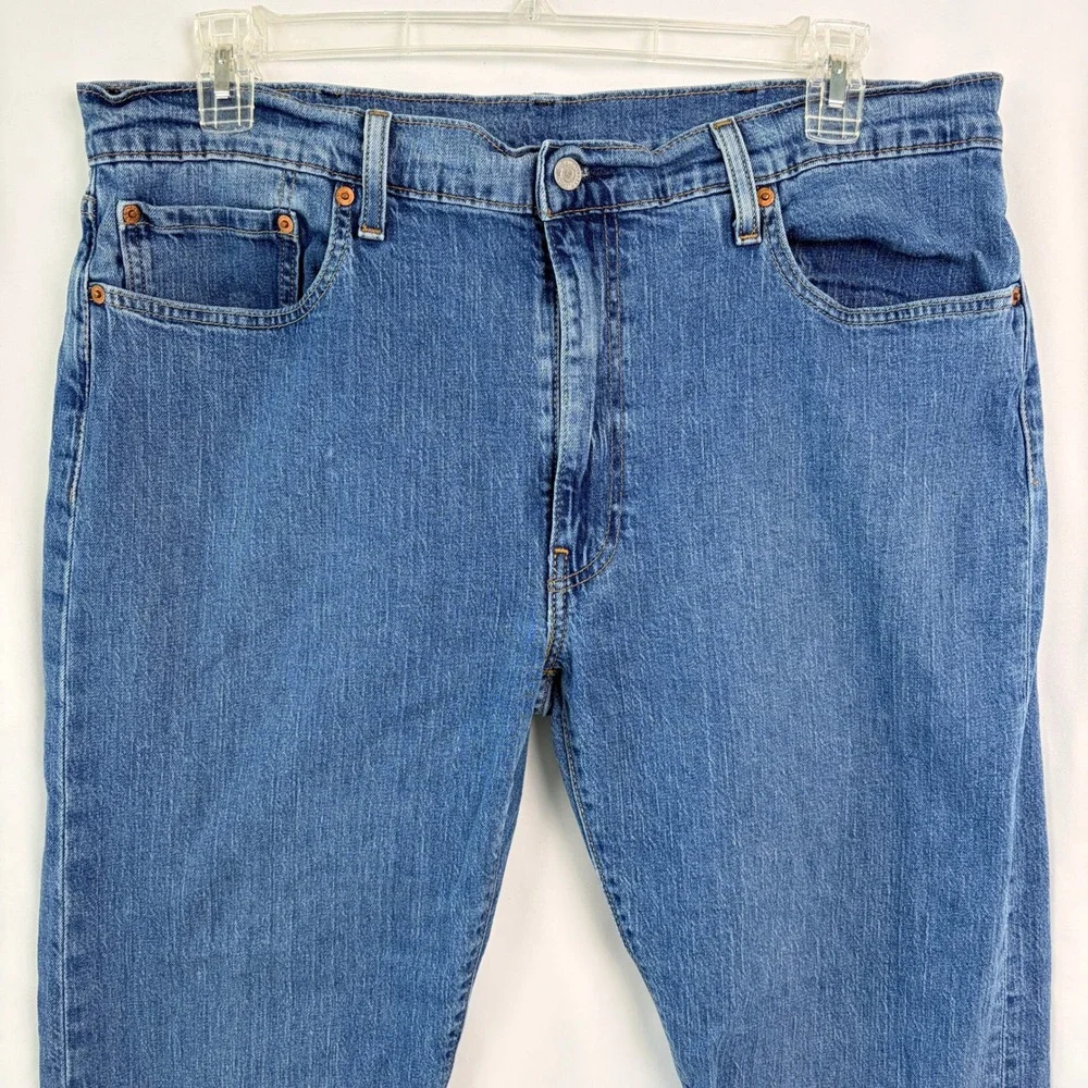 Levi's 505 Straight Fit Med Wash‎ Blue Jeans MENS SIZE 38X34